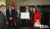 Şereflikoçhisar Belediye Başkanı Mustafa Koçak mazbatasını aldı!