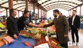 Kahramankazan Belediye Başkanı Selim Çırpanoğlu pazar esnafını ziyaret etti