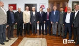 Sincan Belediye Başkanı Murat Ercan yeni dönem tebriklerini makamında kabul ediyor