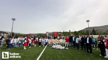 Güdül Belediye Başkanı Doğanay 23 Nisan'da çocuklara futbol ve voleybol toplu hediye etti!