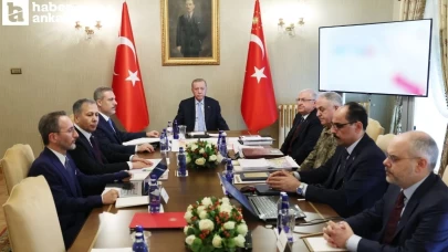 Cumhurbaşkanı Erdoğan başkanlığında Güvenlik Zirvesi gerçekleştirildi! İşte toplantı sonrası açıklamalar