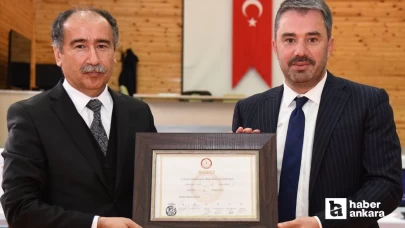 Pursaklar Belediye Başkanı Ertuğrul Çetin mazbatasını aldığını duyurdu