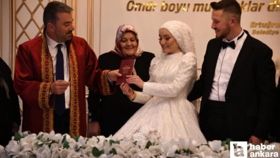 Pursaklar Belediyesi’nde 04.04.2024 nikah yoğunluğu yaşandı!