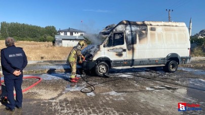 Kahramankazan'da park halindeki araç yangını kontrol altına alındı!