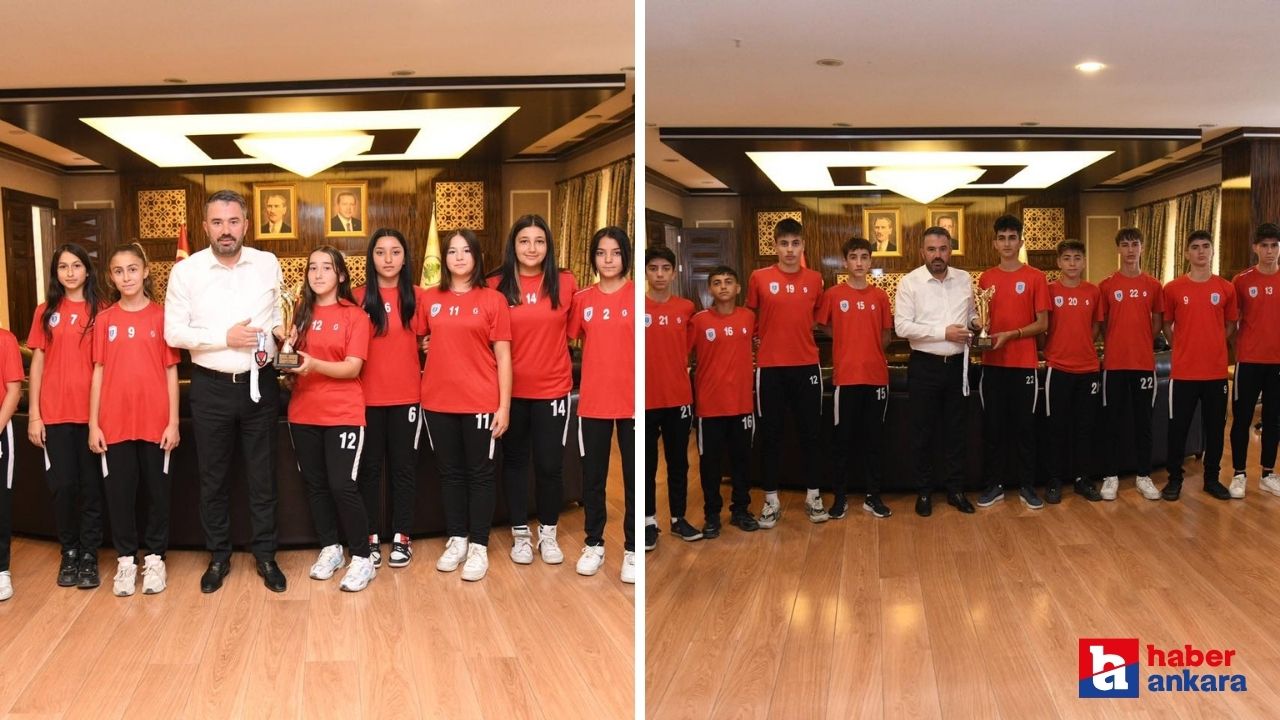 Pursaklar Belediye Spor Kulübü erkek ve kız U16 Hokey Takımı, Badminton sporcularından Başkan Çetin'e ziyaret