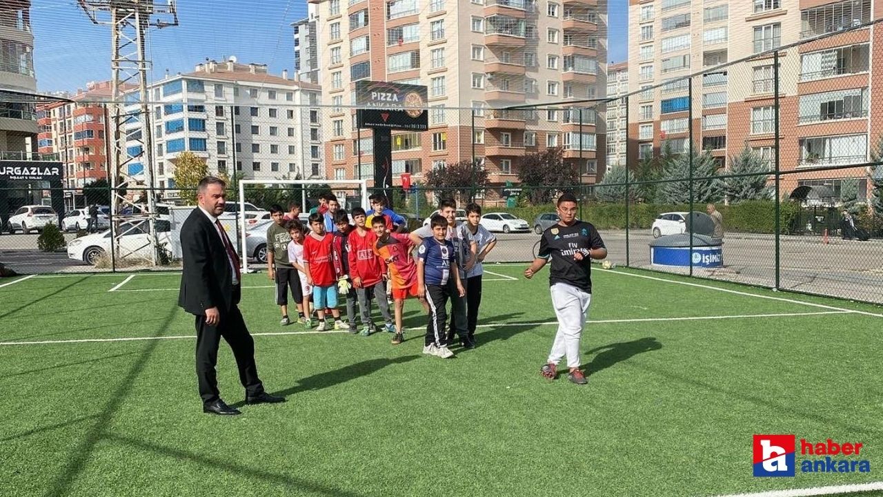 Pursaklar Belediye Başkanı Ertuğrul Çetin'den ödüllü penaltı atışı