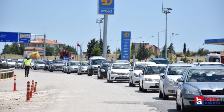 Ankara Kırıkkale yolunda trafik yoğunluğu yaşanıyor