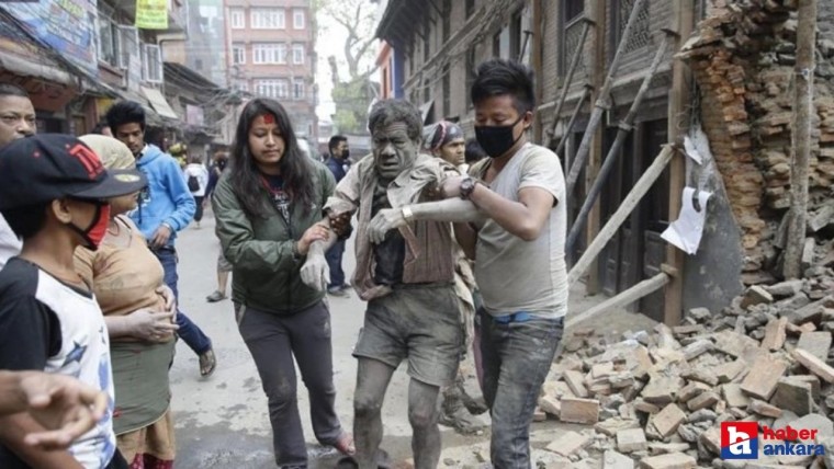 Nepal'de deprem! Çok sayıda ölü ve yaralı var