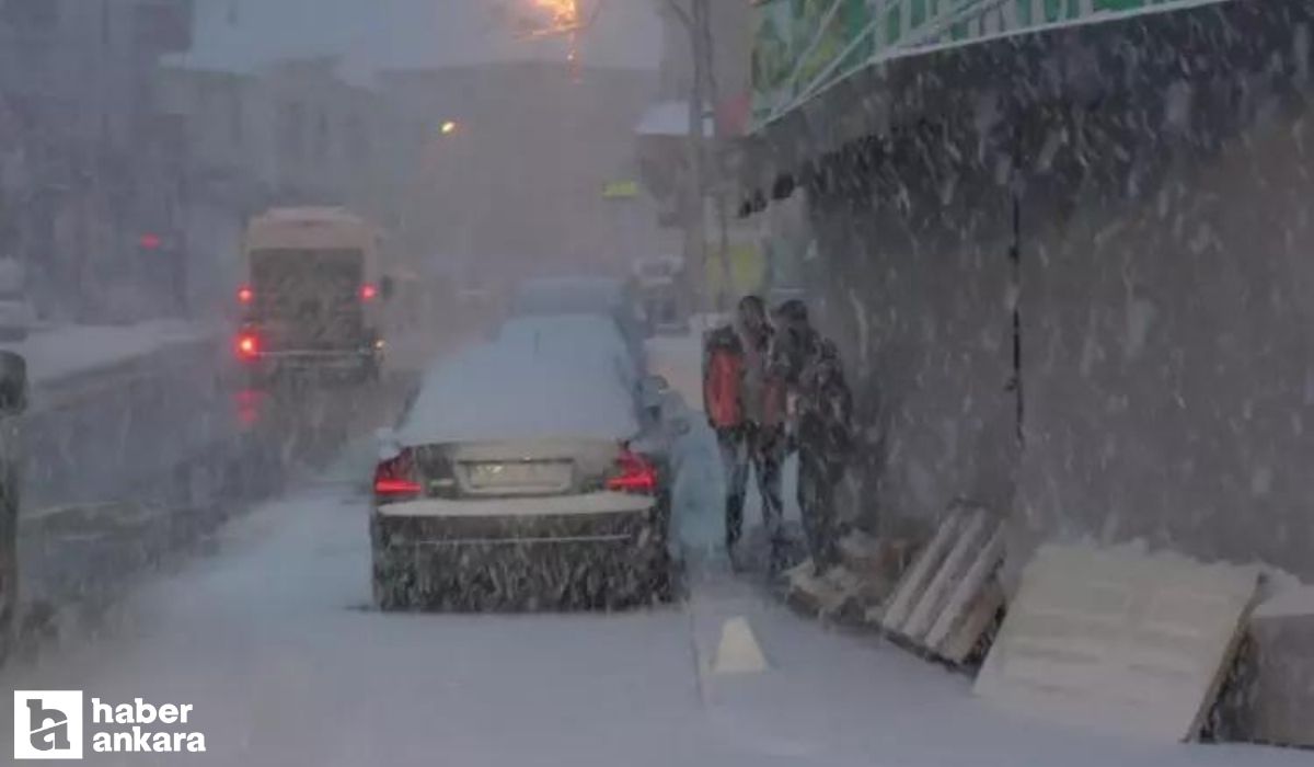 Ankaralılar bereleri eldivenleri hazırlayın kış resmen geliyor! Kar yağışı için tarih verildi!