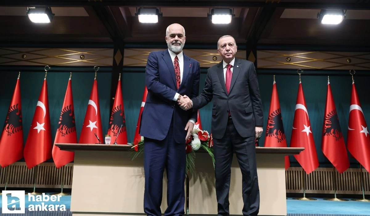 Cumhurbaşkanı Erdoğan'dan Arnavutluk açıklaması! İlişkilerimizi zehirlemek isteyenlere fırsat vermeyeceğiz