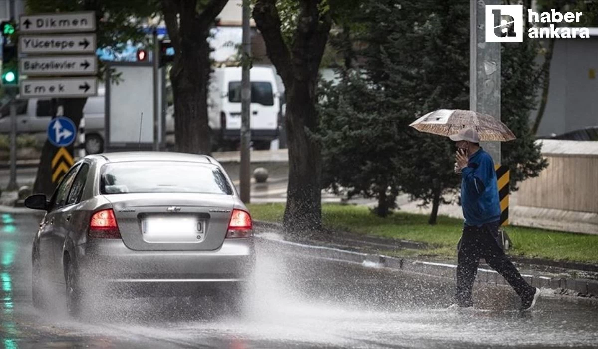 Ankara'da sağanak yağış hayatı olumsuz etkiledi!