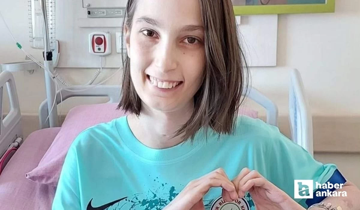 Ankara'da 5,5 yıl kalp nakli bekleyen genç Elisa hayatını kaybetti