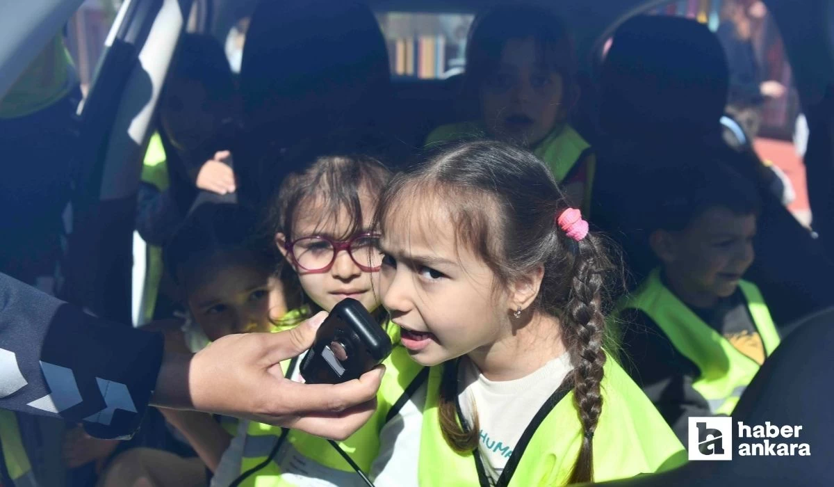 Ankara minikler polis ekiplerinden trafik kurallarını öğrendi