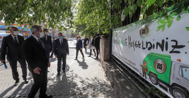 Yenimahalle Belediyesi'nden eğitime temizlik desteği