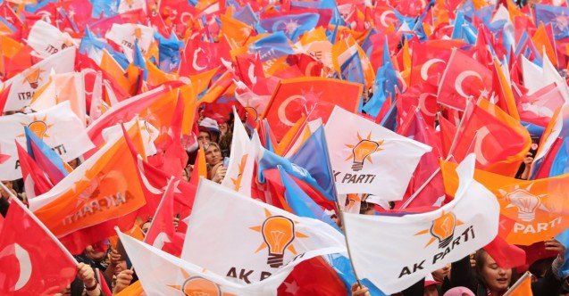 AK Parti Gençlik Kolları’ndan “İmza Bir Genç” kampanyası