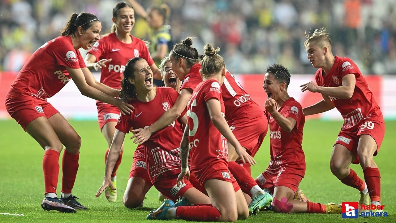 Şampiyon ABB FOMGET'in ilk maçı deplasmanda: Turkcell Kadın Futbol Süper Ligi fikstürü belli oldu!