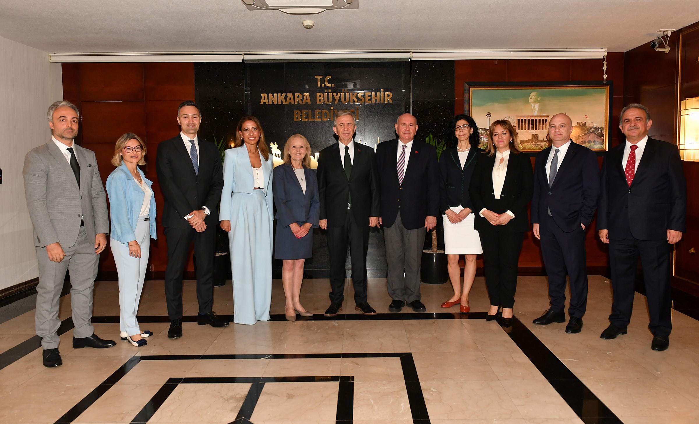 ankaraya-yeni-metro-hatti-mujdesi-dikimevi-mamak-metrosu-icin-imzalar-atildi-002.jpeg