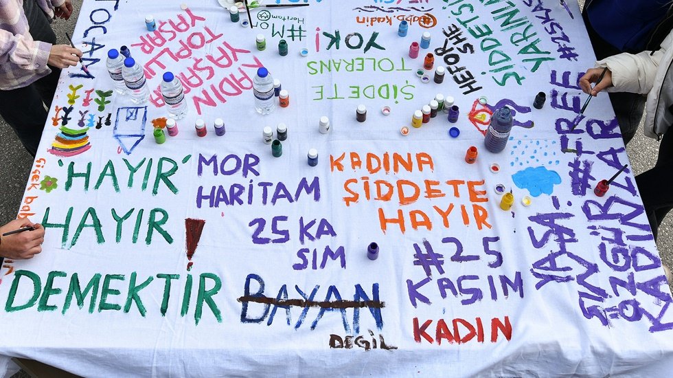 abb-kadina-yonelik-siddete-karsi-uluslararasi-mucadele-haftasi-nda-bircok-etkinlige-ev-sahipligi-yapti.jpg